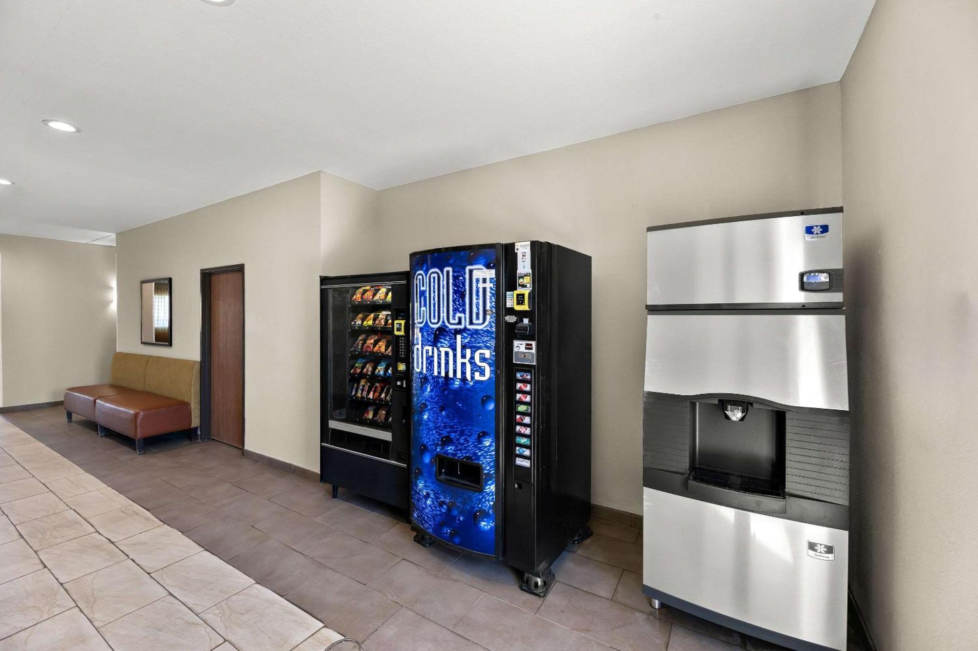 Quality Inn & Suites Биг-Спринг Экстерьер фото